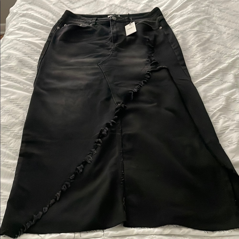 Forever 21 Distressed Jean  Black Women's Skirt